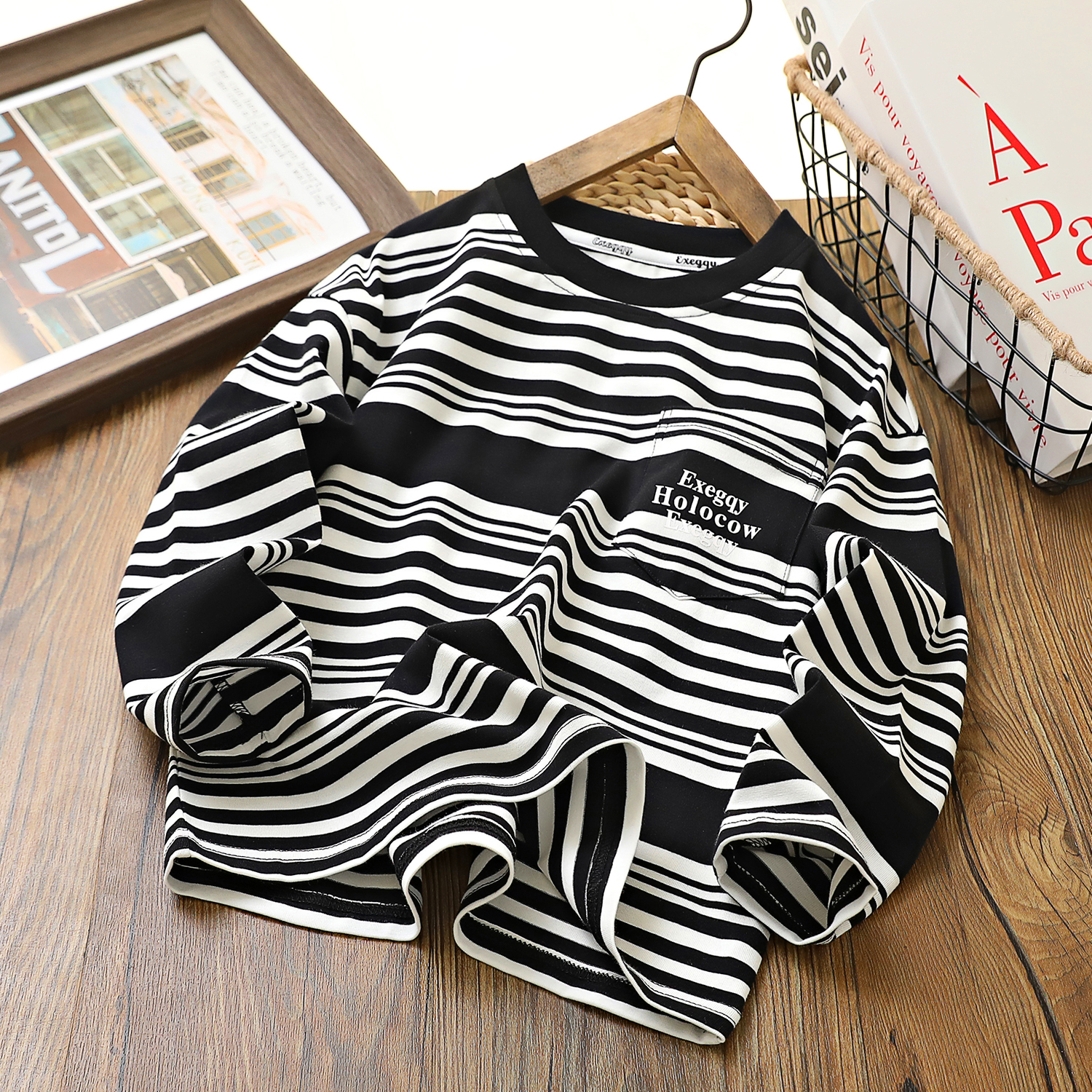 圆领休闲长袖条纹儿童打底衫