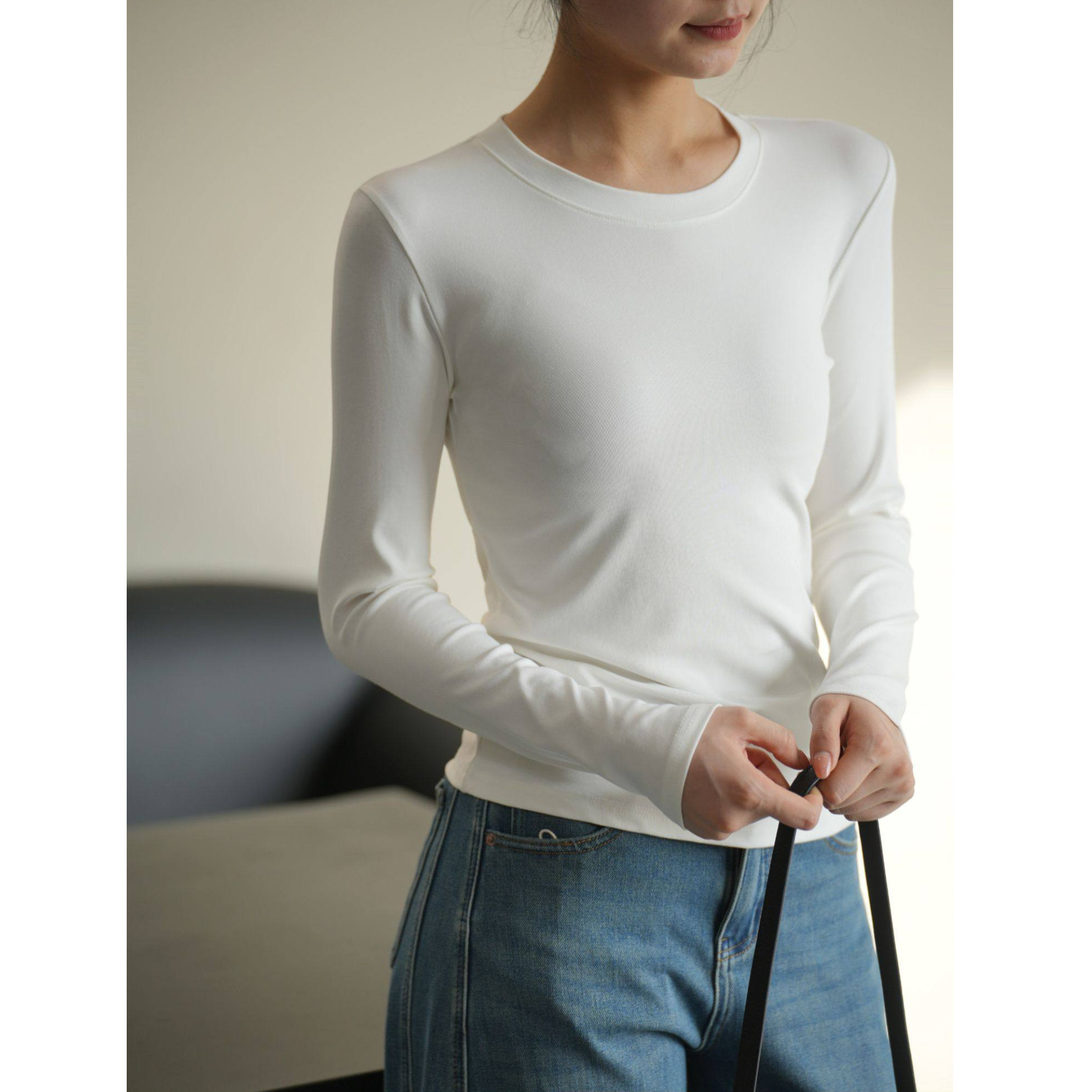 春款 优可丝T恤衫 女士圆领长袖上衣 内搭外穿打底衫 女装 春款