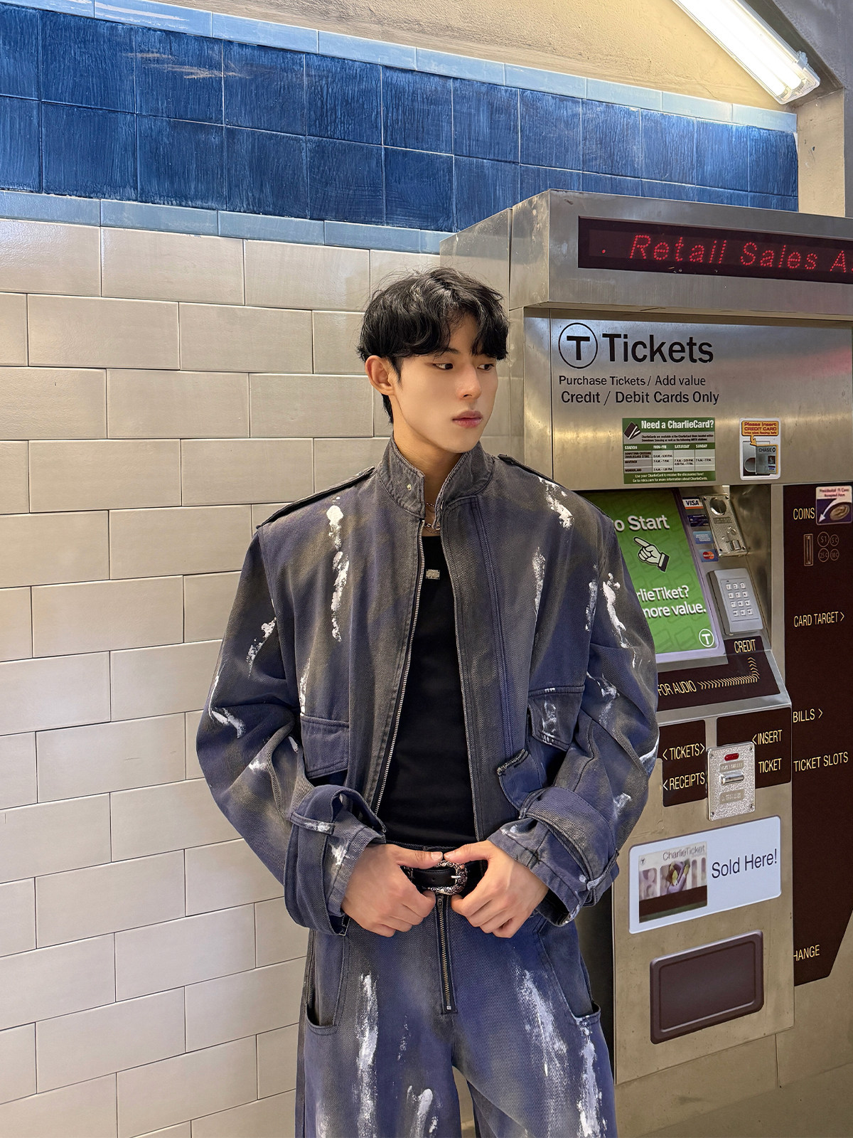 CUIBUJU KOREAN DISTRESSED PAINT BRUSH BIG POCKET STAND COLLAR DENIM JACKET HIGH STREET MOP JEANS SET