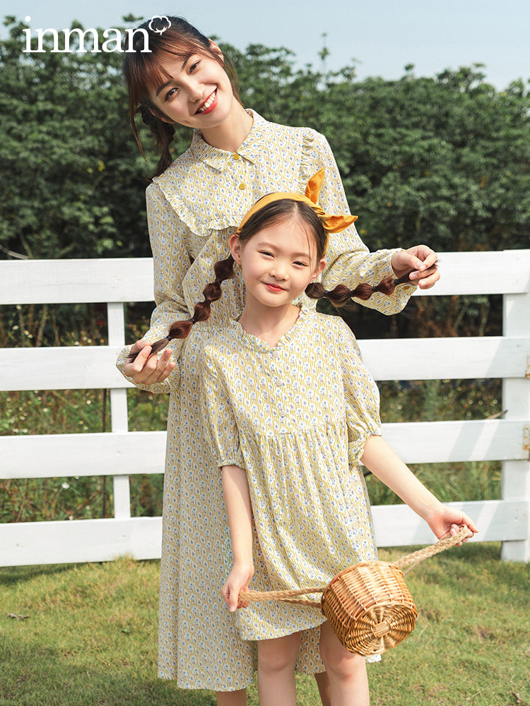 Yinman children's clothing parent-child mother-daughter dress foreign style 2022 spring and autumn new girls' skirt literary lantern sleeves