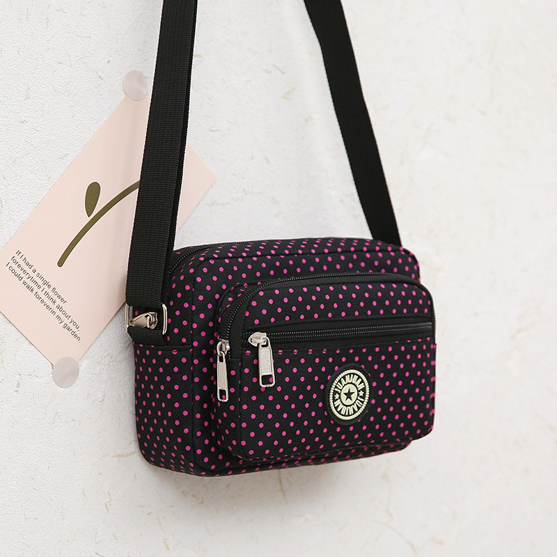 斜挎包女帆布单肩牛津布妈妈包背包中年婆婆包包尼龙老年奶奶布包,箱包皮具/热销女包/男包,通用款女包,淘宝优惠券,粉丝福利购,淘宝优惠卷