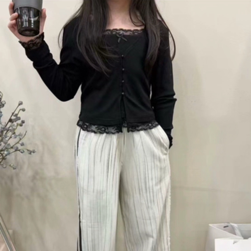 25年Fa语剪吊牌女宝黑色灰色长袖针织小衫，开衫外搭，短款，0675