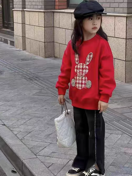 朋友，女童黑色开衩裤两边钻钻2109