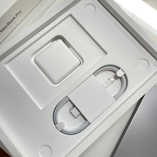 磁吸充电快充usb-c苹果充电器