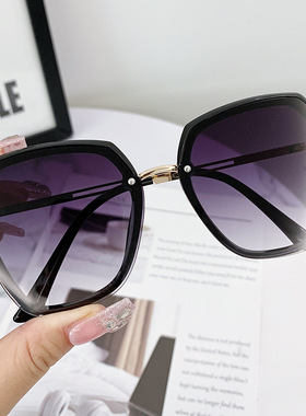 韩系太阳镜女款高级感2024新款抖音爆款时尚墨镜防紫外线防晒遮阳