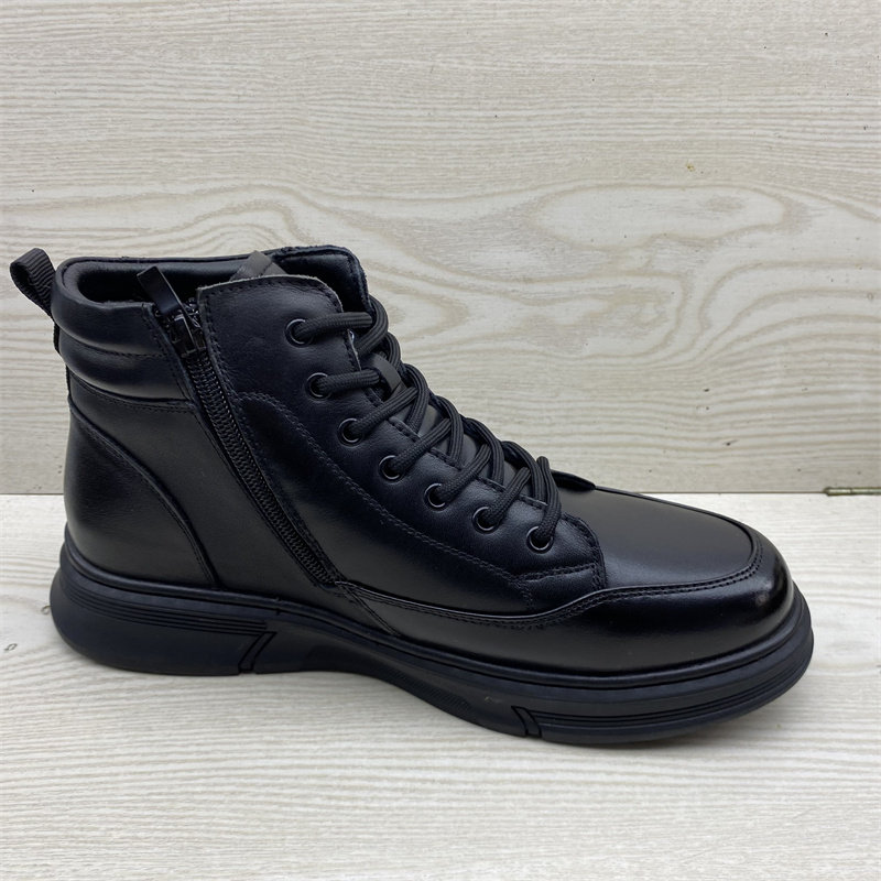 羊毛保暖系带防滑防水牛皮男棉鞋