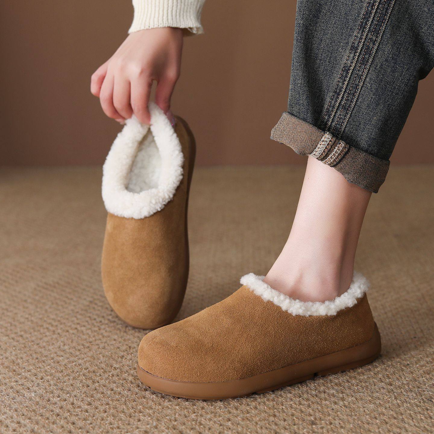 头层牛皮勃肯鞋女冬季加绒保暖一脚蹬女棉鞋加厚纯羊毛平底雪地靴