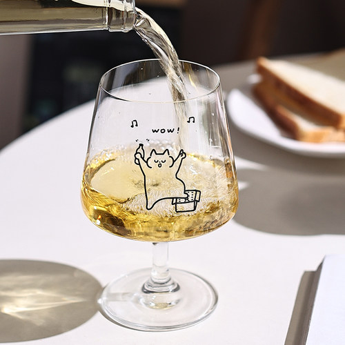 卡通简笔画WOW猫玻璃高脚红酒杯