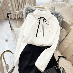 灯芯绒白色衬衫女娃娃领系带蝴蝶结学院风内搭长袖衬衣小个子上衣