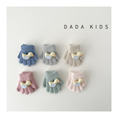 婴儿毛绒手套冬季 保暖可爱卡通小鸭子婴幼儿五指宝宝分指韩系手套