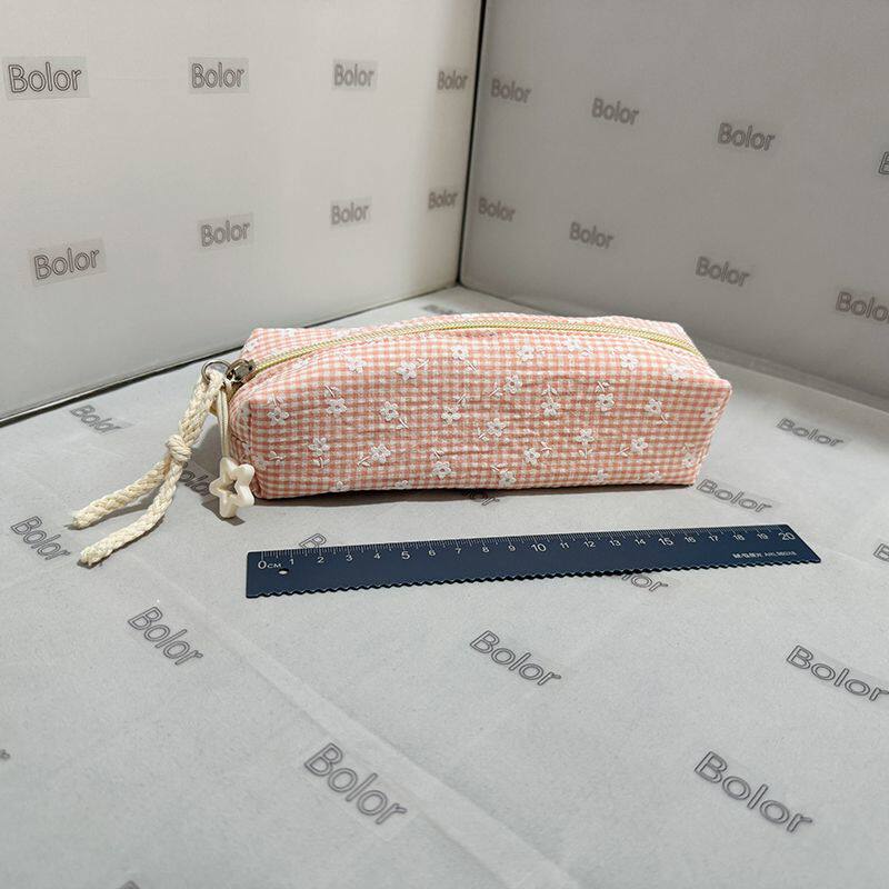 【Bolor正品】甜美印花粉白格子笔袋女学生文具简约多功能收纳袋图片