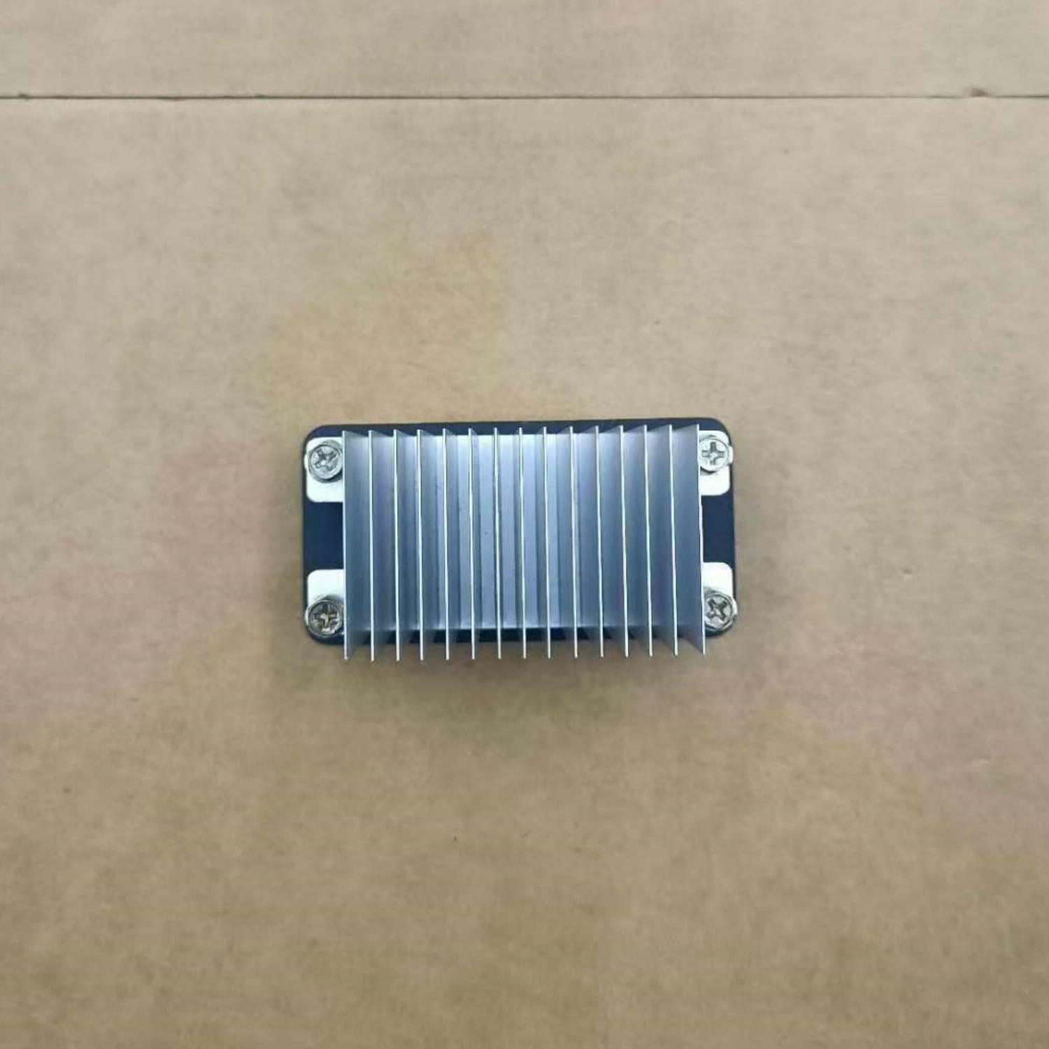 联想A68ME1200主板散热铝块