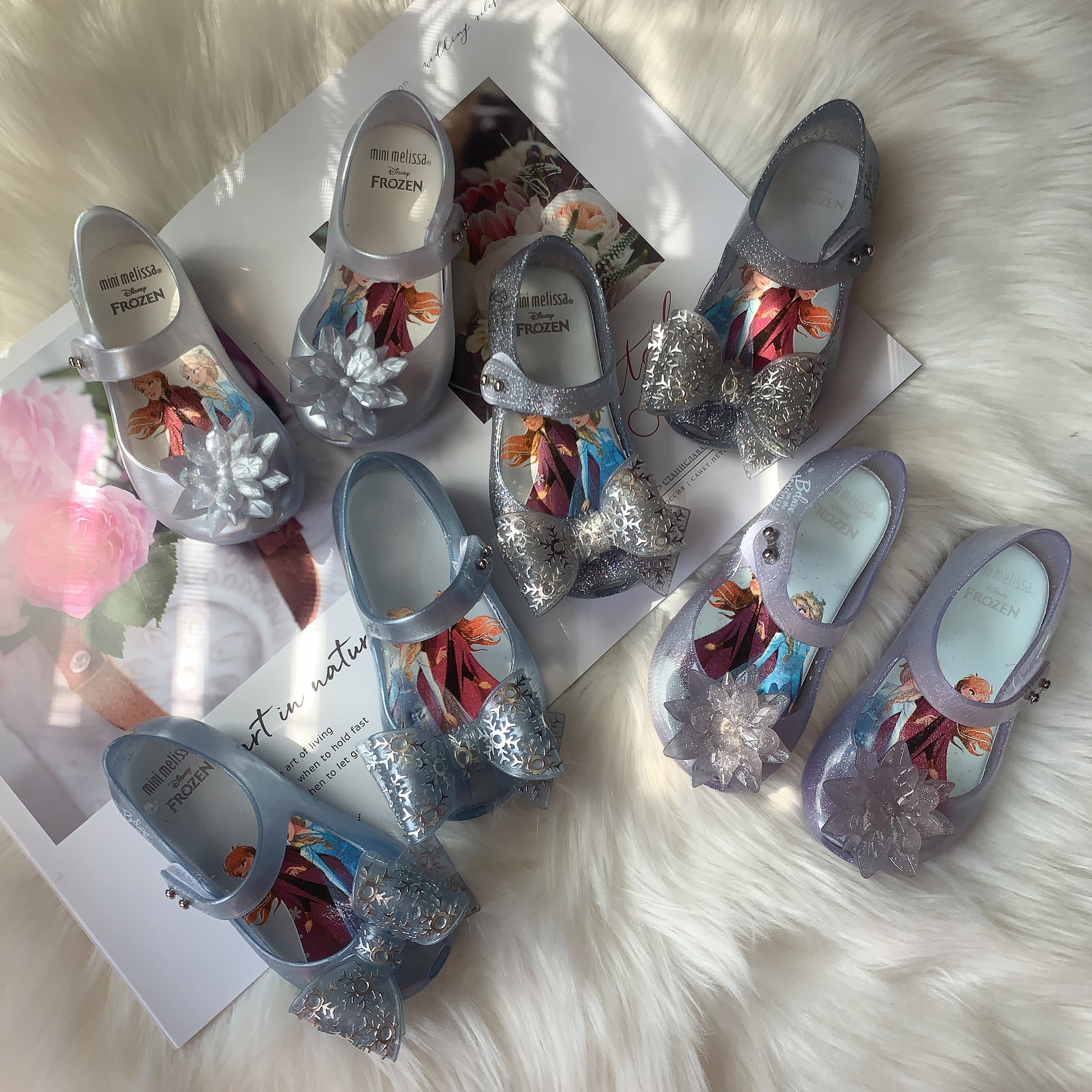 2020夏季梅丽沙女童卡通蓝色冰*奇缘蝴蝶结凉鞋果冻沙滩鞋魔术贴