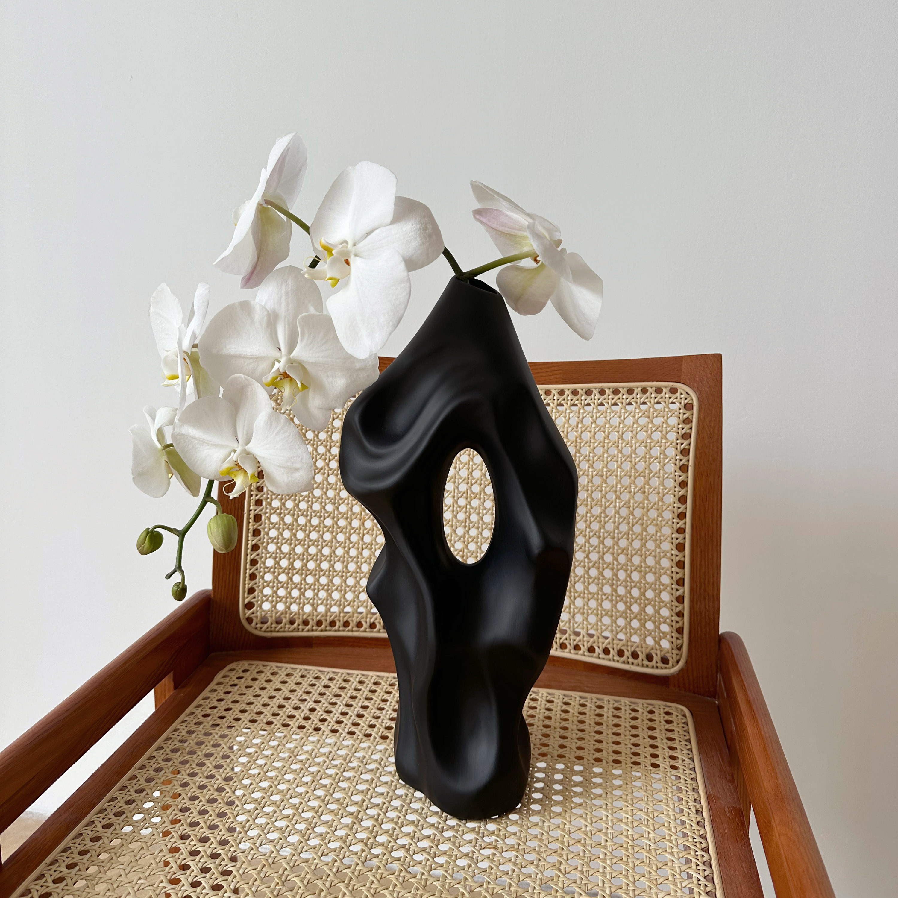 小众抽象艺术感陶瓷花瓶装饰摆件