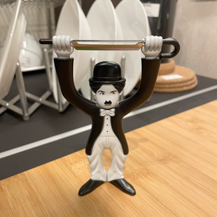 黑白色创意厨房卓别林水果削皮器不锈钢蔬菜瓜果去皮刀刮皮刀摆件