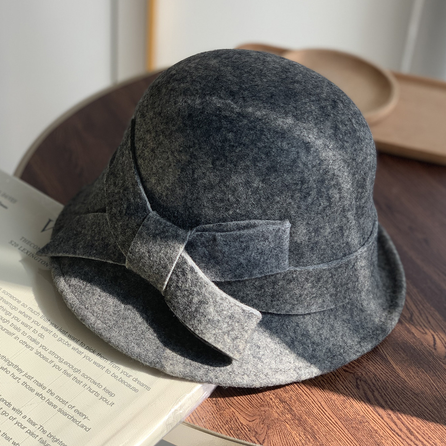 法式复古羊毛呢礼帽女秋冬卷边毛呢毡帽时尚百搭渔夫帽女士盆帽潮