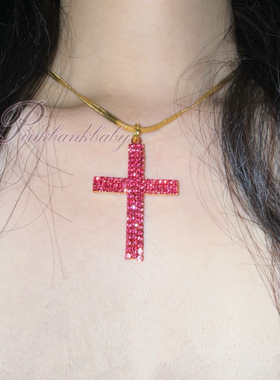 Pinkbankbaby原创自制y2k辣妹个性18k钛钢镀金玫红镶钻十字架项链