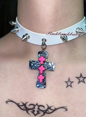 原创自制手作y2k亚文化个性辣妹小众铆钉十字架吊坠项圈Choker