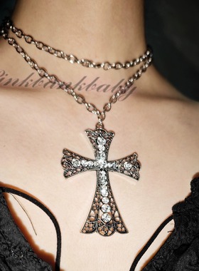 pinkbankbaby小众个性嘻哈朋克重工石墨镶钻精雕十字架项链毛衣链