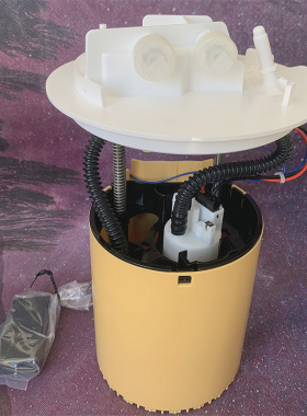 适用于14-17福特全顺途睿欧2.2 V362油箱内柴油泵BK21-9H307-BD