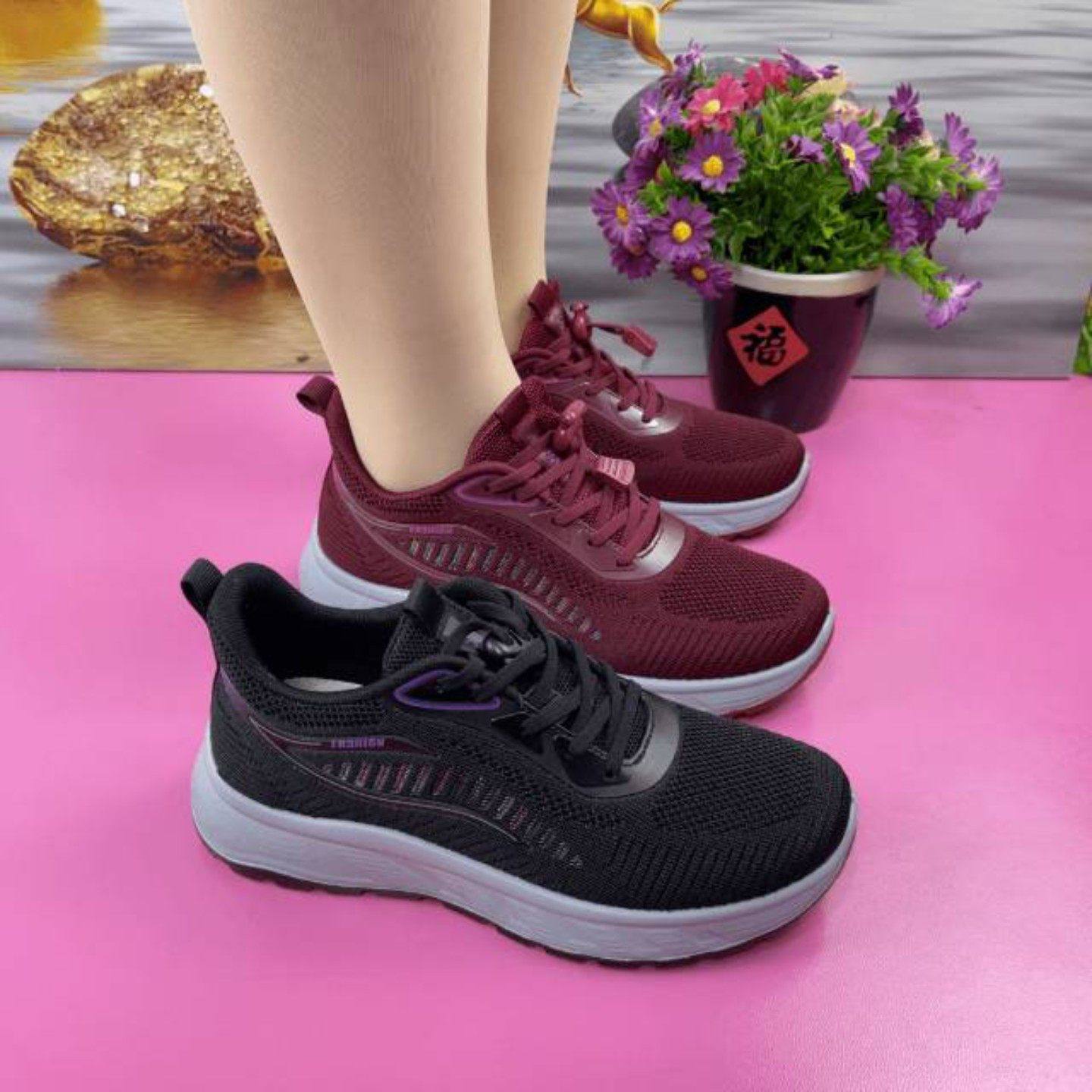 老北京布鞋女春秋软底防滑妈妈单鞋平底舒适运动鞋百搭轻便工作鞋