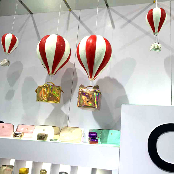 精美吊篮热气球泡沫雕塑舞台