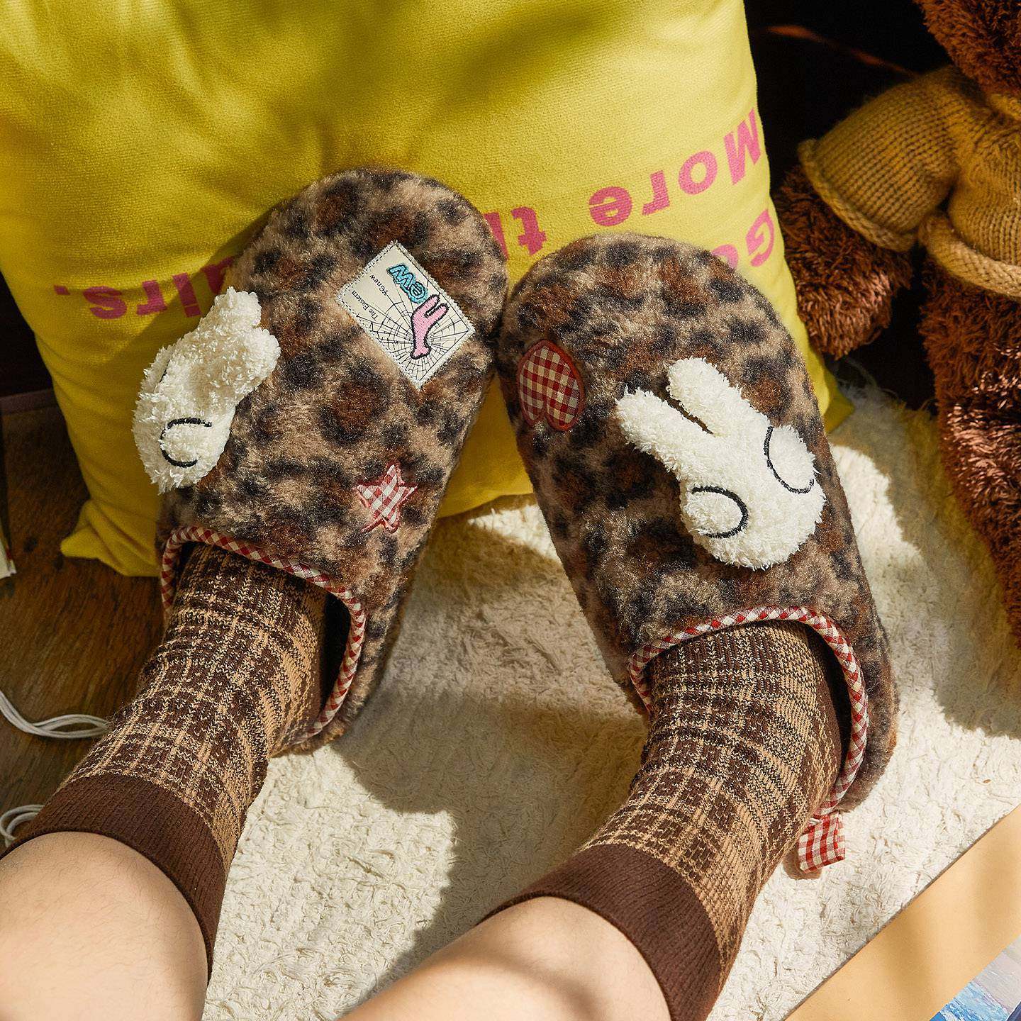 蚂蚁之恋秋冬新款时尚卡通可爱豹纹兔子毛绒居家情侣男女棉拖