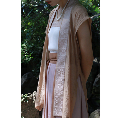 2022年夏季丝棉织锦开衫背心