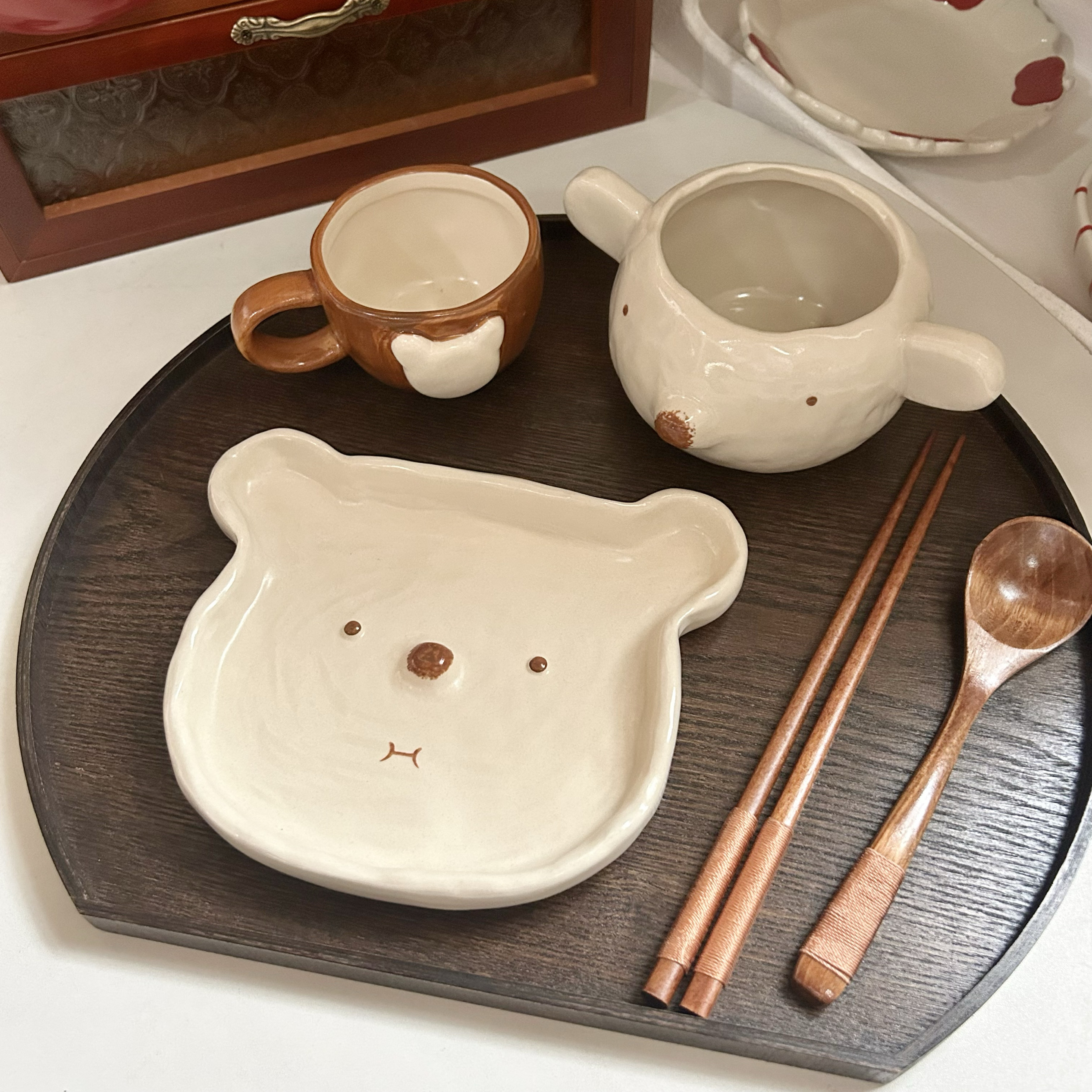 卡通可爱小朋友家用陶瓷餐具釉下彩碗盘套装一人食月子餐具仪式感