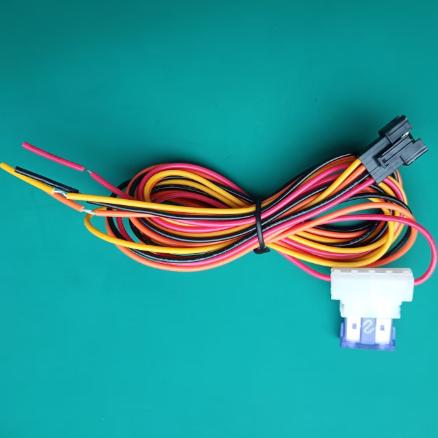 厂家直销GPS北斗定位器电源线SM-4P插头定位器ACC电源线带保险丝