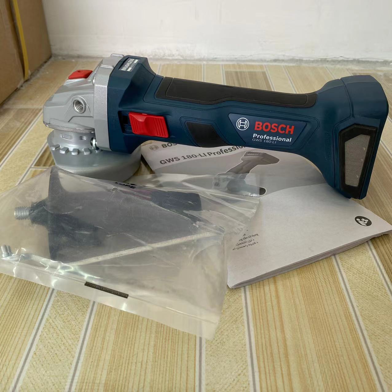 博世正品原装角磨机GWS180-LI