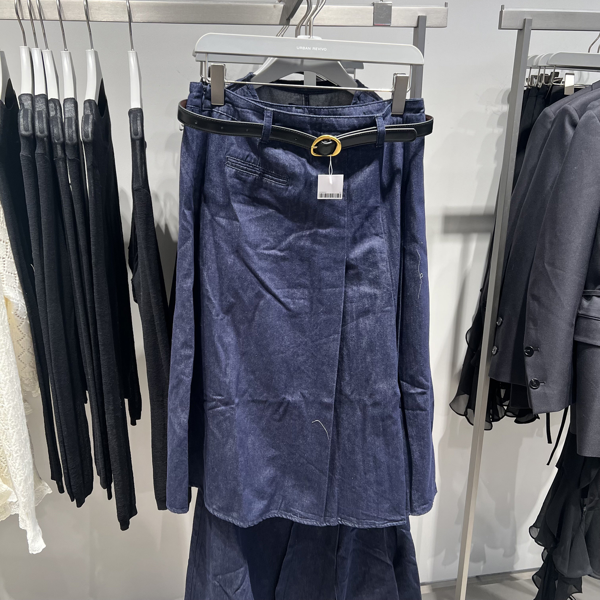 UR国内代购2025春季女装复古百搭腰带装饰压褶牛仔半裙UWG850027