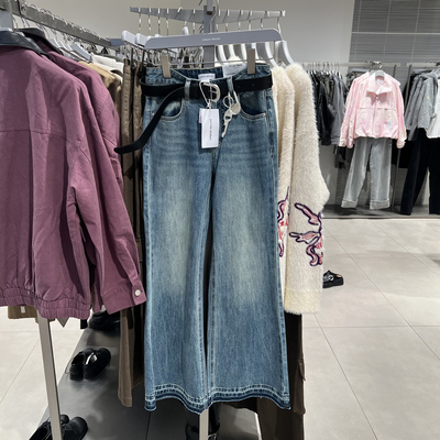 UR国内代购2026春季女装潮流水洗腰带挂饰喇叭牛仔长裤UYV850176