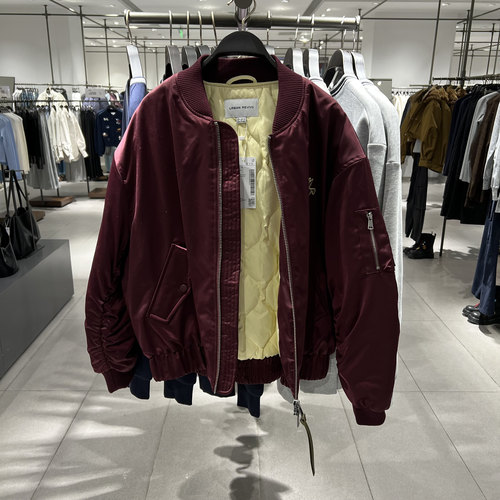 UR国内代购2025冬季女装潮流刺绣棒球领超宽松羽绒外套UYV150057