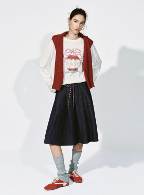 UR国内代购2026春季女装都市苹果木马印花棉质长袖T恤UYU460002