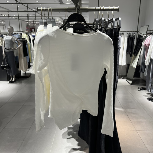 UR国内代购2025秋季女气质不规则肌理感扭结修身长袖T恤UWM450169