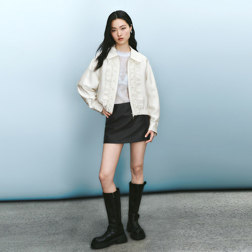 UR国内代购2026秋季女装复古风摩登质感高腰短款半身裙UYU560083