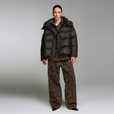 UR国内代购2025冬季女装休闲简约连帽超宽松羽绒外套UWH150072