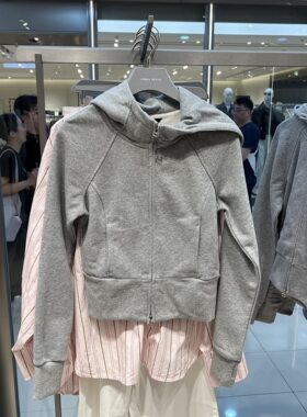 UR国内代购2026秋季女装潮流细闪亮丝拉链连帽卫衣外套UWJ160083