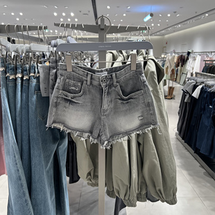 UR国内代购2025秋季女装潮流街头感休闲须边牛仔短裤UYY850194