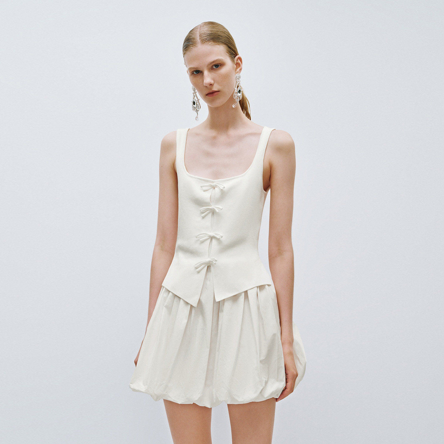 UR国内代购2025夏季女装蝴蝶结饰花苞无袖针织连衣裙UWG950140