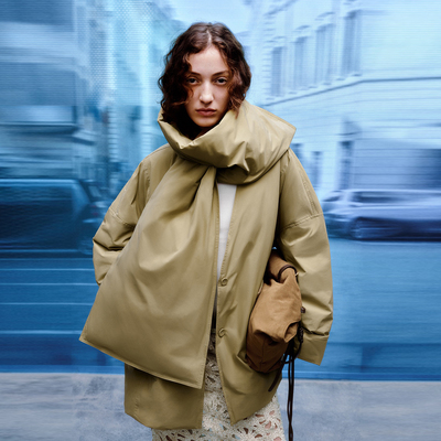 UR国内代购2025冬季女装流光风围巾式超宽松羽绒外套UWU150023