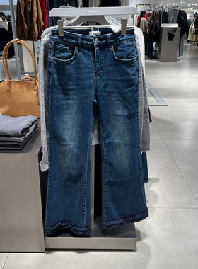 UR国内代购2025冬季女装都市做旧水洗花边喇叭牛仔长裤UYU860006