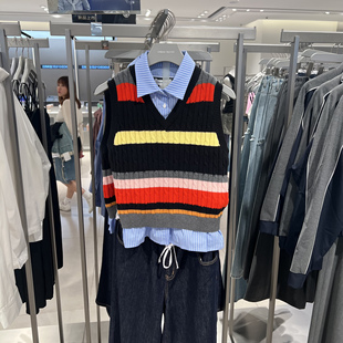 UR国内代购2025秋季女学院风假两件撞色条纹背心针织衫UYL950189