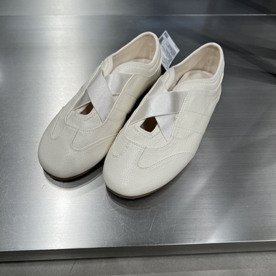 UR国内代购2025夏季女士时尚百搭运动芭蕾风交叉带单鞋UAYS50022