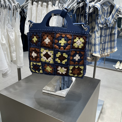 UR国内代购2025夏季女士时髦波嬉风祖母编织手提斜挎包UAYB50071