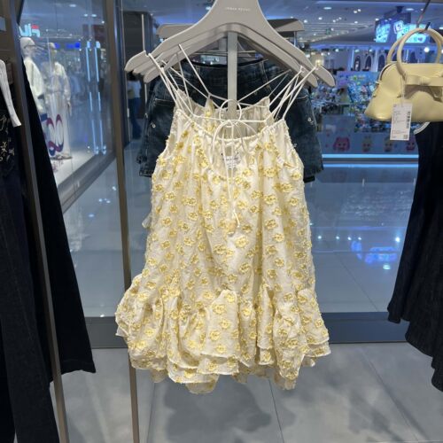 UR国内代购2026夏季女装都市灵动花卉多层花边吊带衫UYU260042