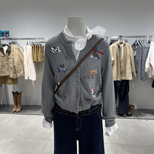 UR国内代购2025冬季女装休闲童趣小狗图案排扣针织开衫UYY950107