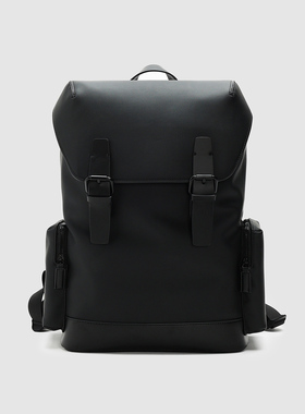 UR国内代购2026春季新款男士百搭简约机能双扣带背包UAMB60038