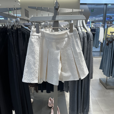 UR国内代购2026春季女装都市肌理感花朵褶皱休闲半裙UYU860053